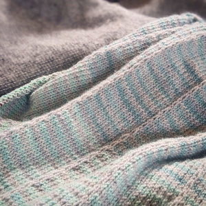 Pollen shawl knitting kit