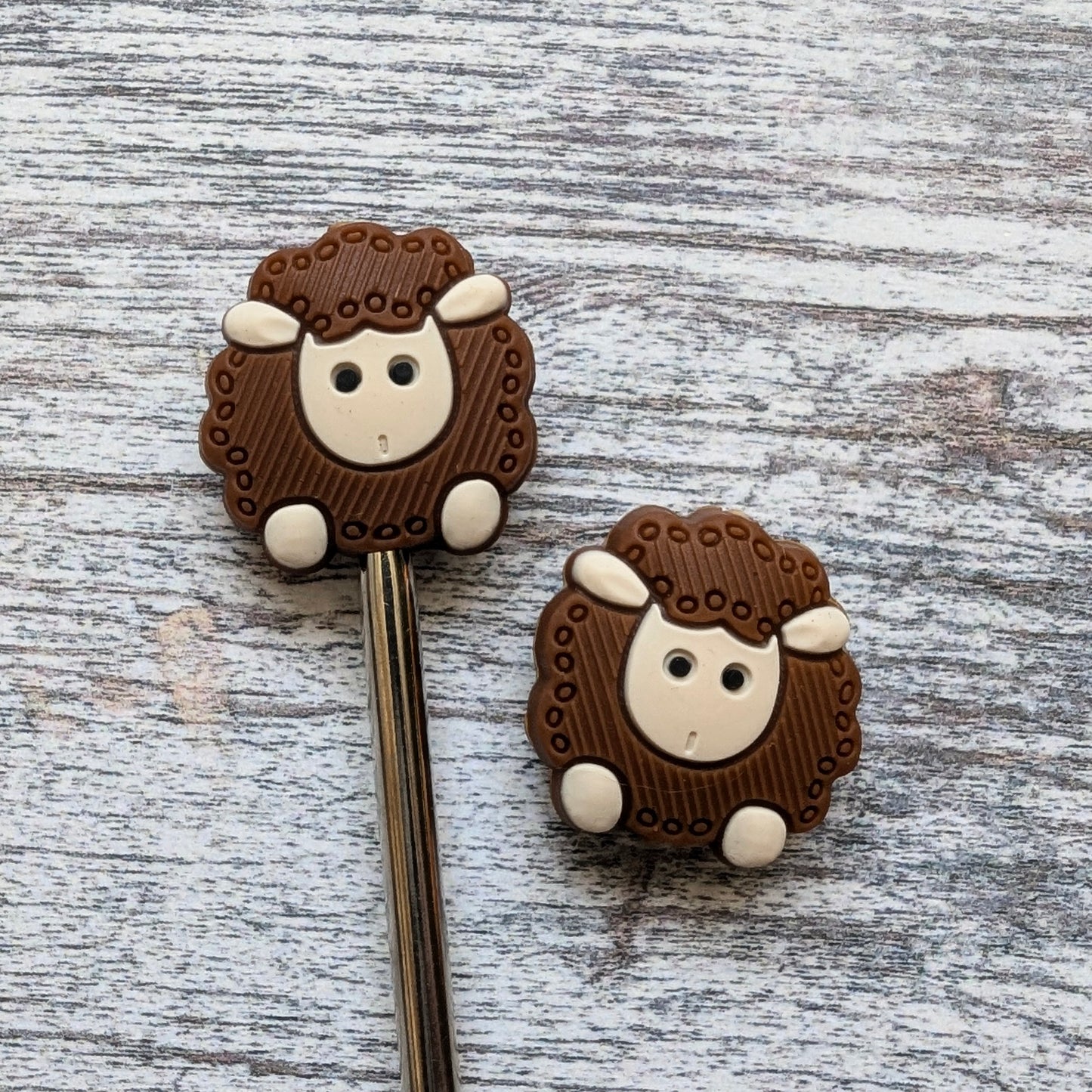 Sheepy needle topper