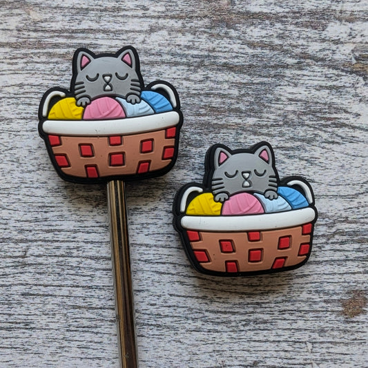 Yarncat needle topper