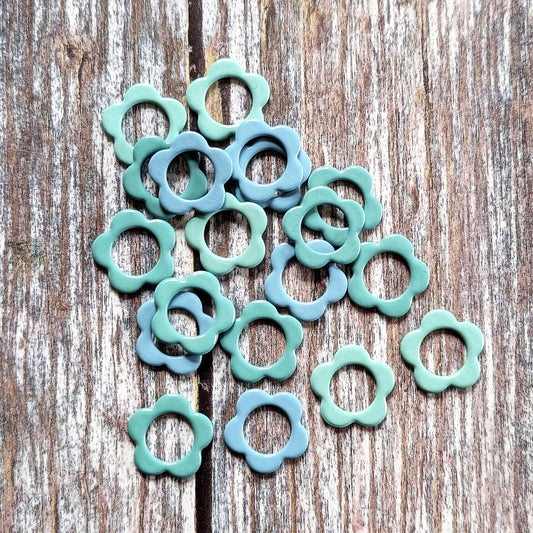 Simple flower stitchmarkers