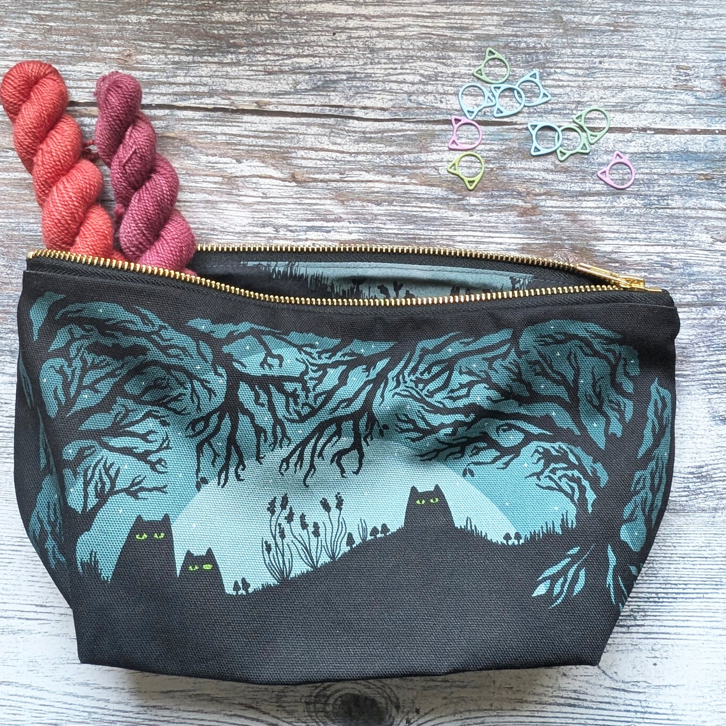 Spooky cats project bag