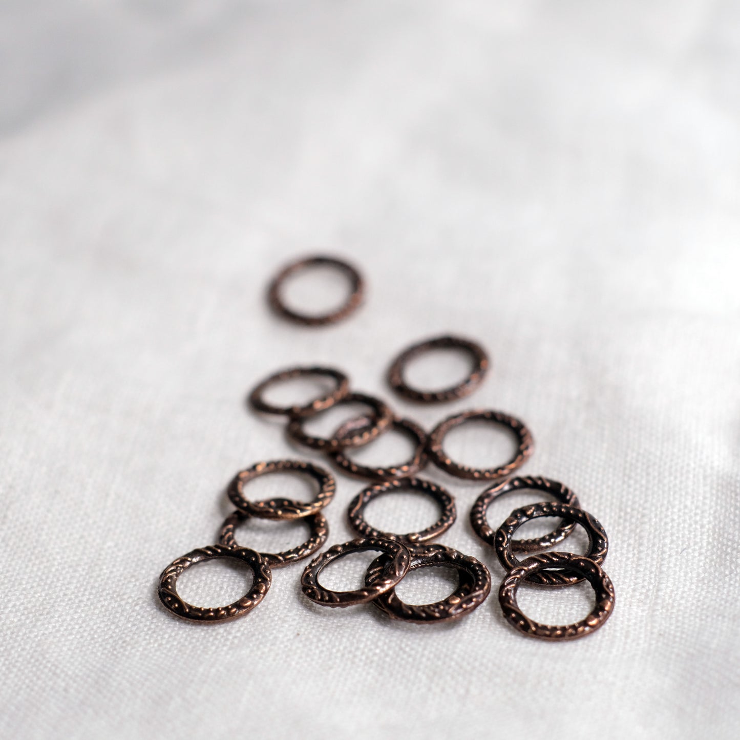 Carved simple stitchmarkers