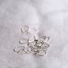 Load image into Gallery viewer, Simple stitchmarkers - drops
