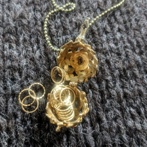 Flowerball stitchmarker pendant