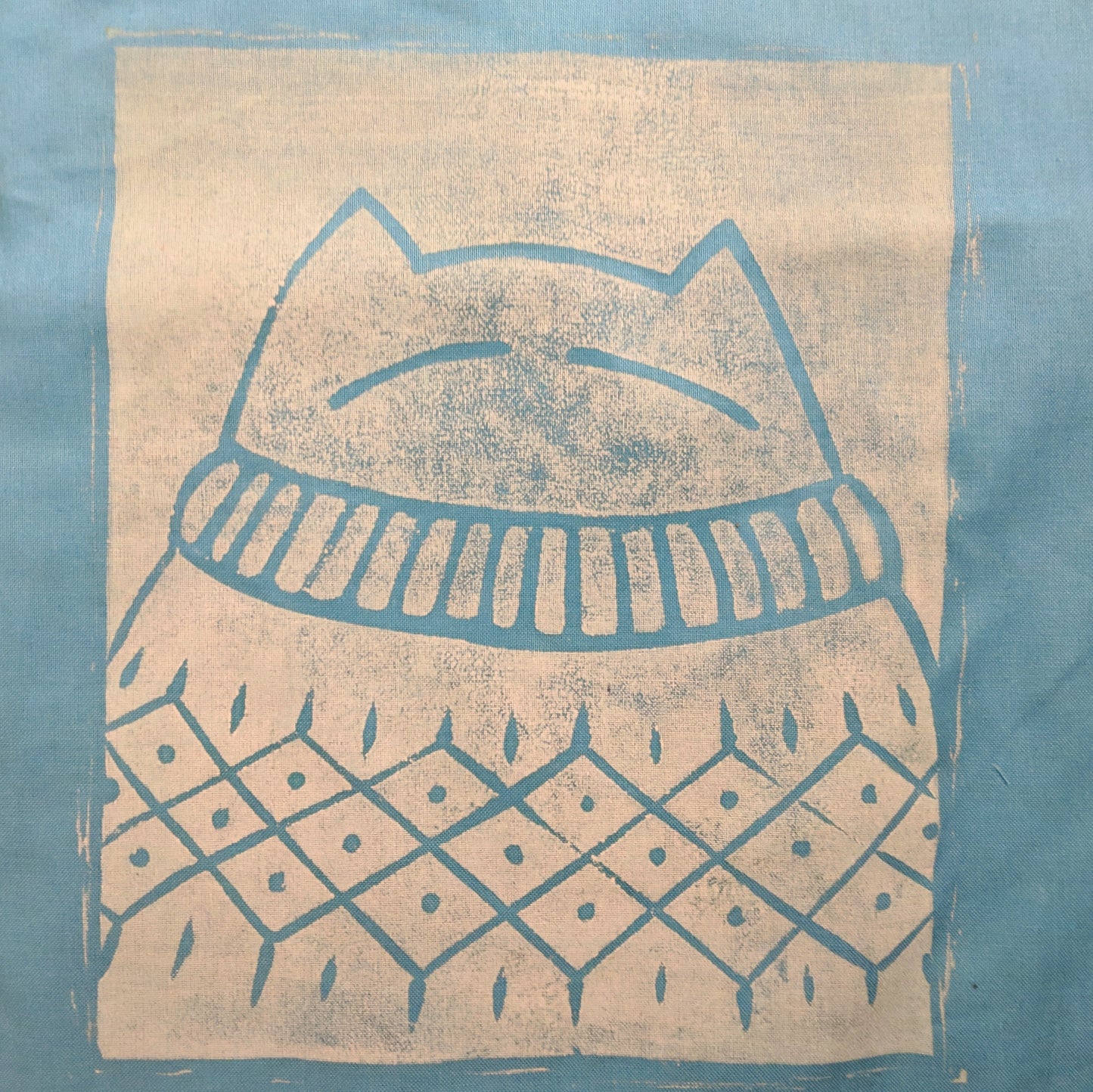Big bright smug cat sweater sack
