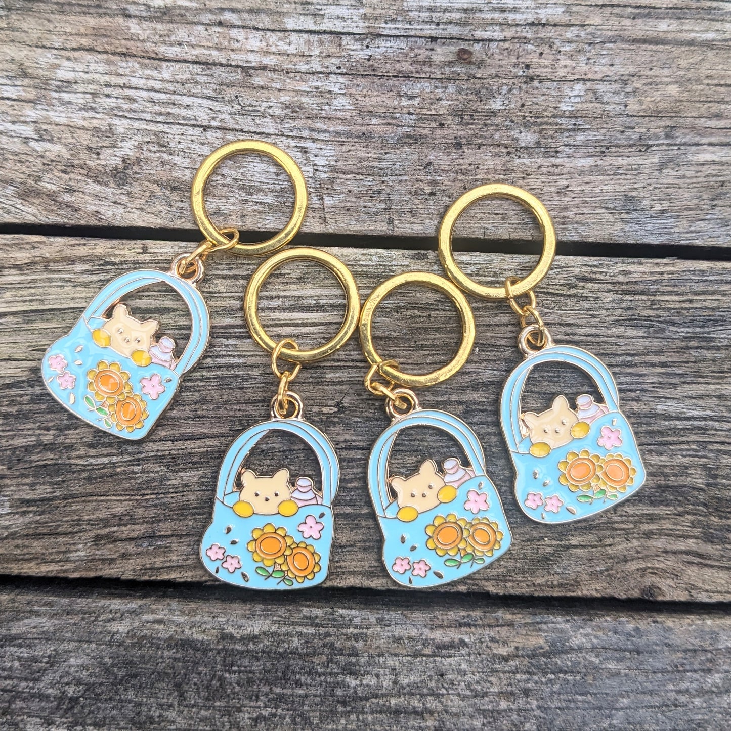 Bagged up cat stitchmarkers