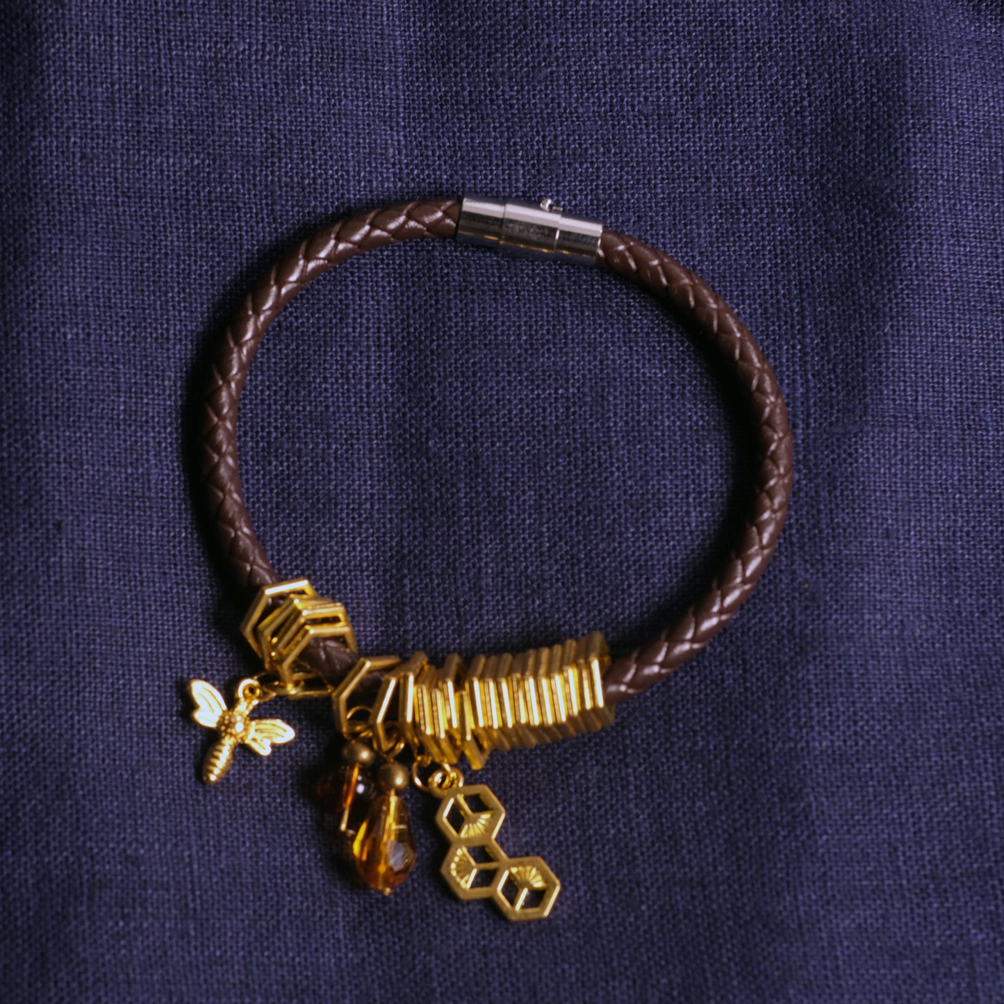 Leather stitchmarker bangle - Beekeeper