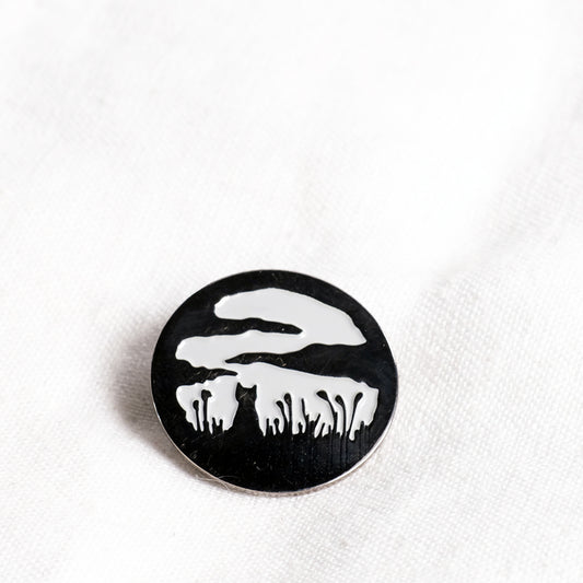An Caitin Dubh - enamel pin