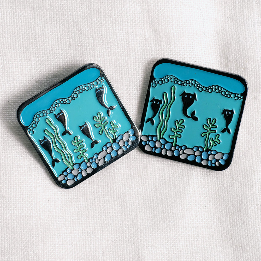 Mercat and merdog pins