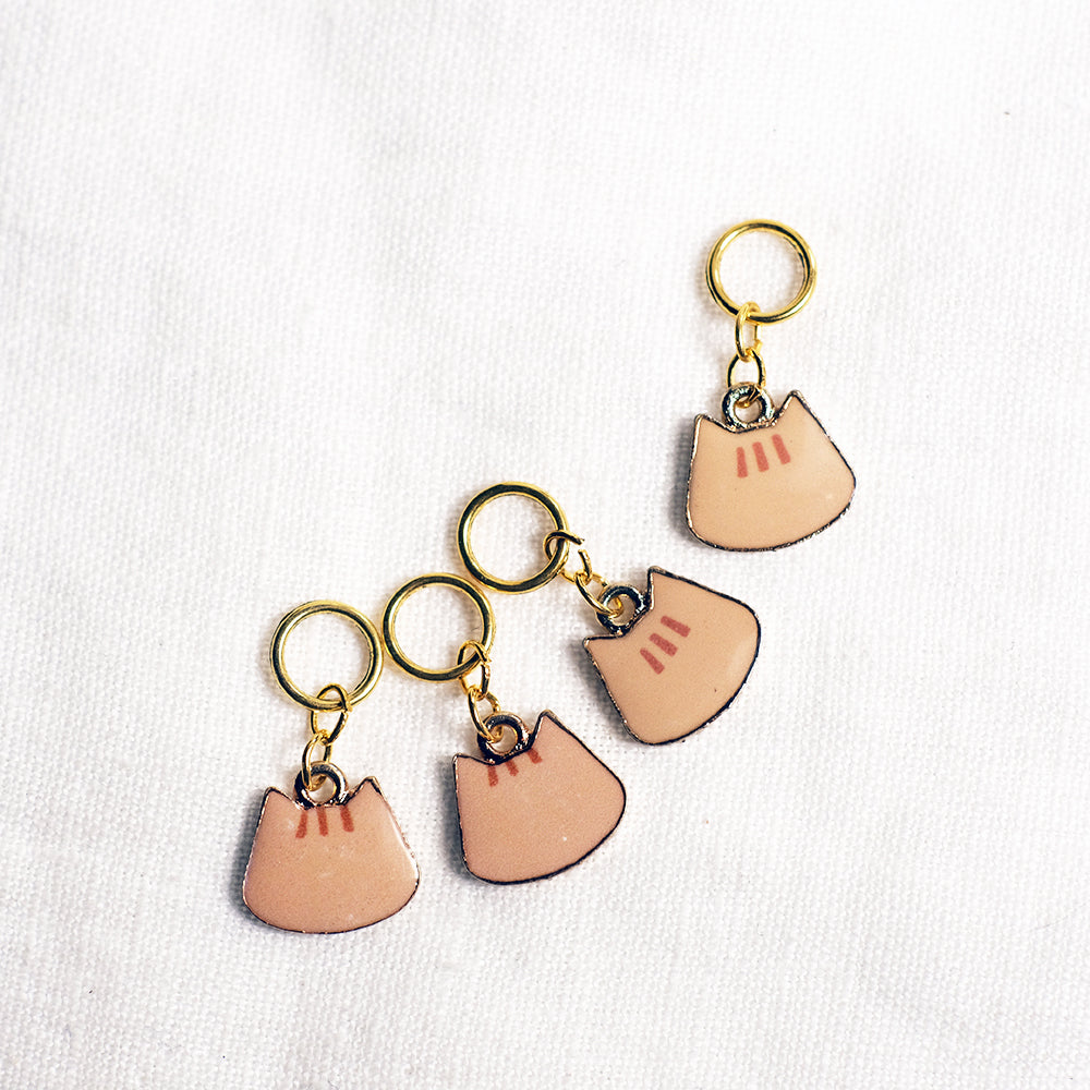Minimal cat stitchmarkers