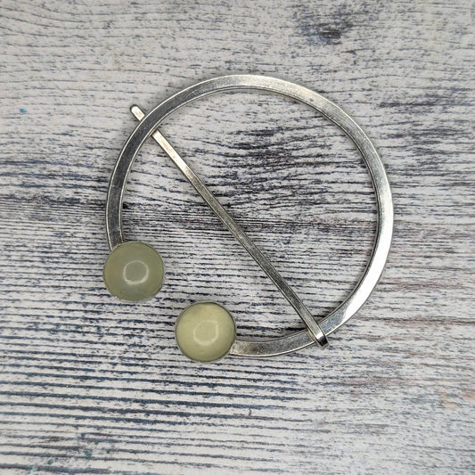 jade penannular pin