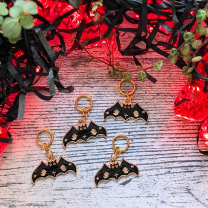 Sparkly bat stitchmarkers