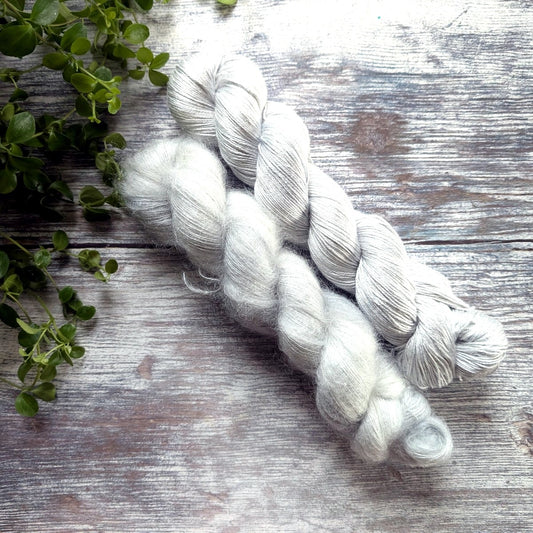 Silk and fluff yarn packs