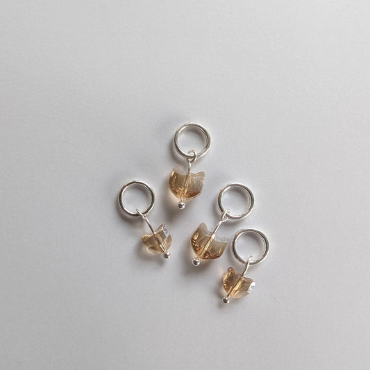 Tiny crystal cat stitchmarkers
