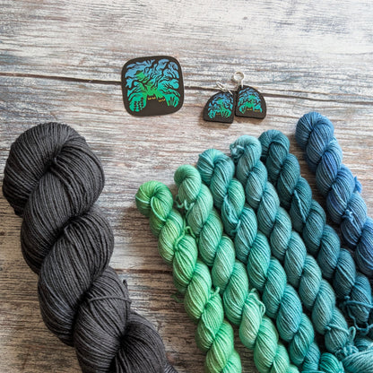 The Spooky Woods ultimate knitting kit