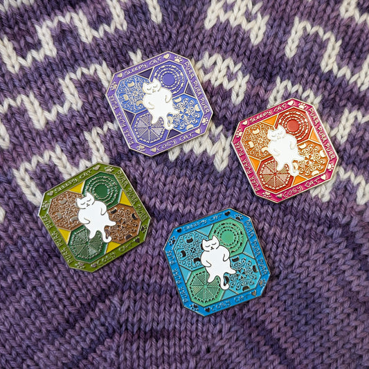 Blanket Club - enamel pin