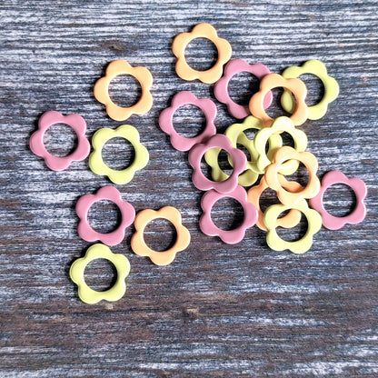 Simple flower stitchmarkers