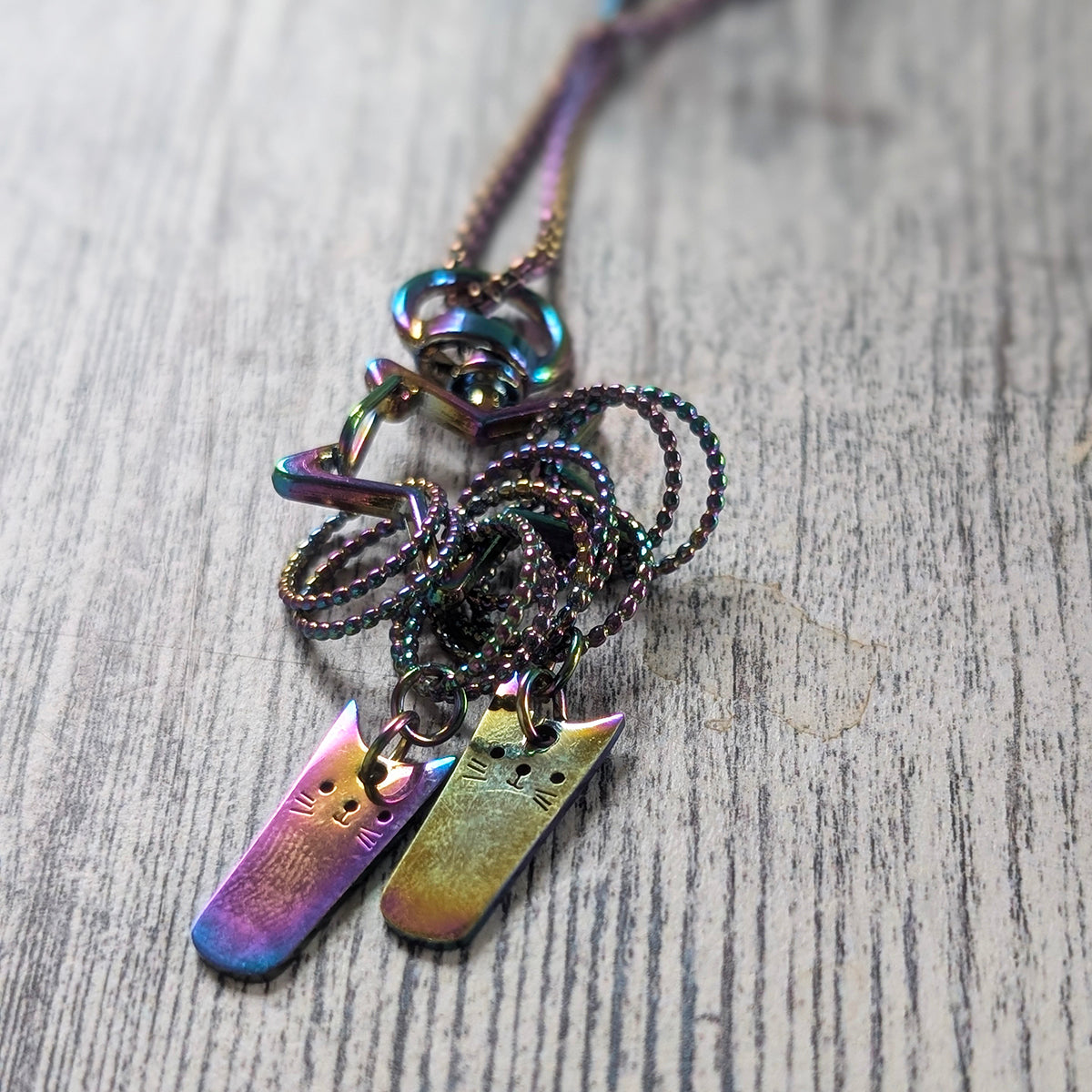 Iridescent cat stitchmarkers / jewellery