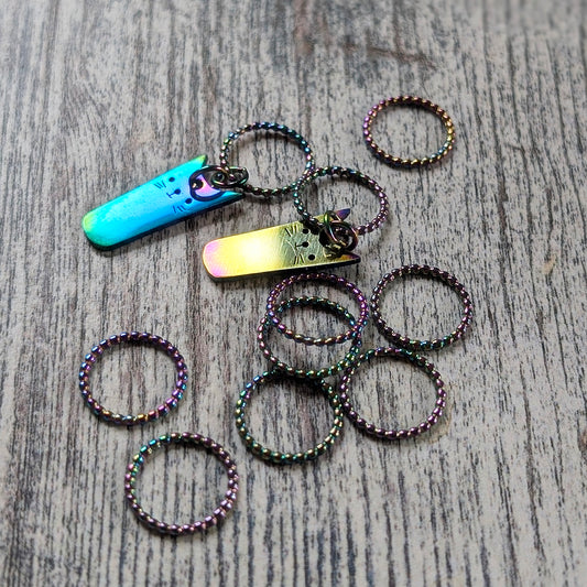 Iridescent cat stitchmarkers / jewellery