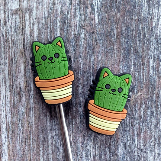 Cat-cus needle topper