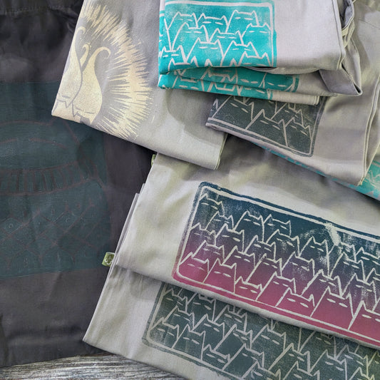 Mystery tote