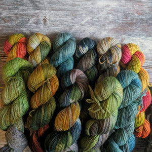 An Caitin Dubh DK yarn - mystery yarn