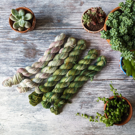 Greenery mini-skein set