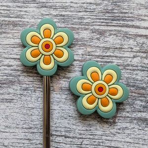 Green flower needle topper