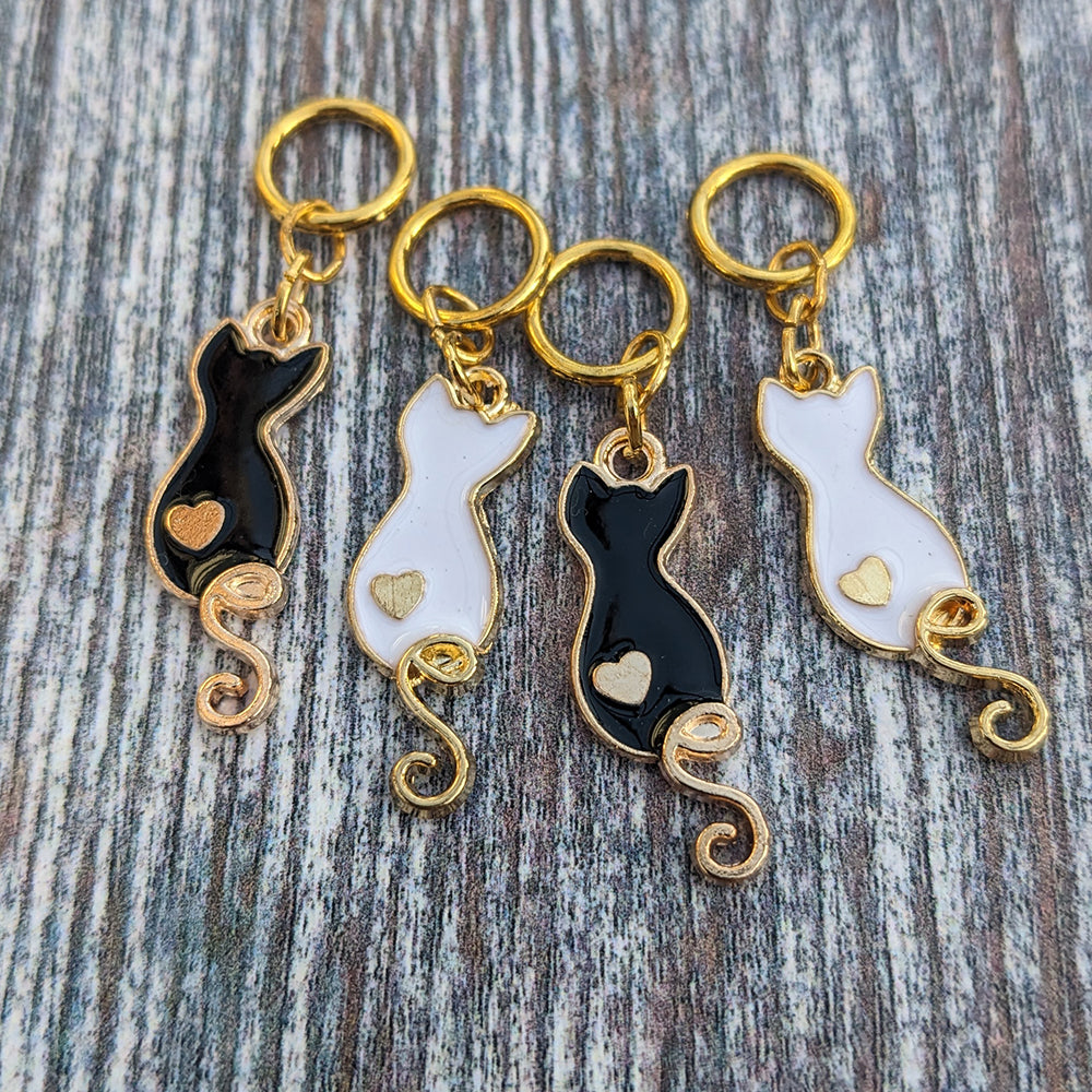 Little white cat ♡ stitchmarkers