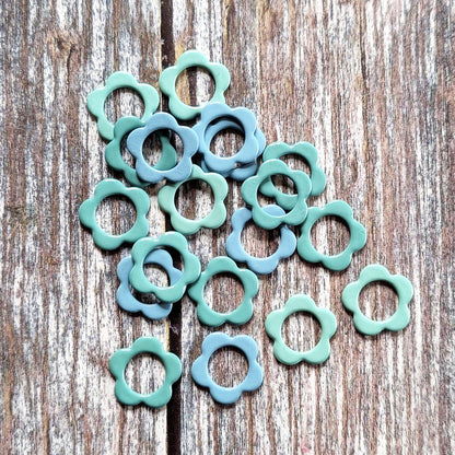 Simple flower stitchmarkers
