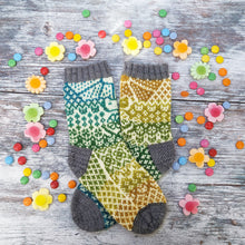 Load image into Gallery viewer, Sweet Summer Catsocks - printed pattern
