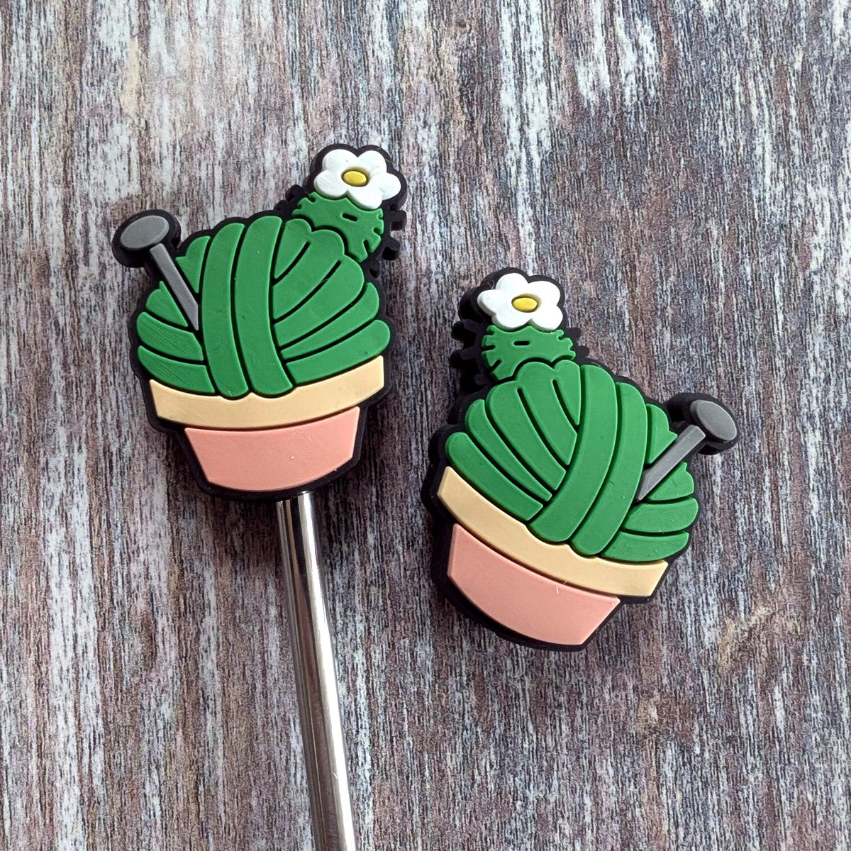 Yarn plant needle topper