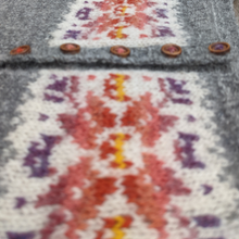 Load image into Gallery viewer, Cats x Shetland cardigan - printed pattern
