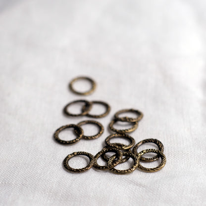 Carved simple stitchmarkers