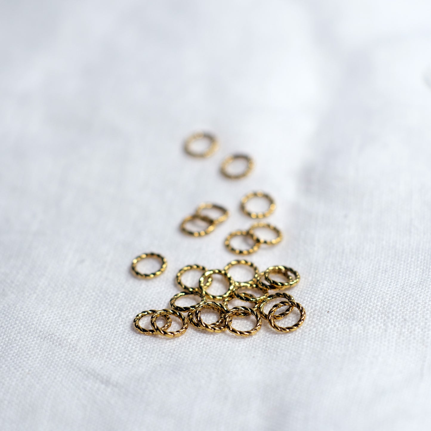 Simple stitchmarkers - pretty rings