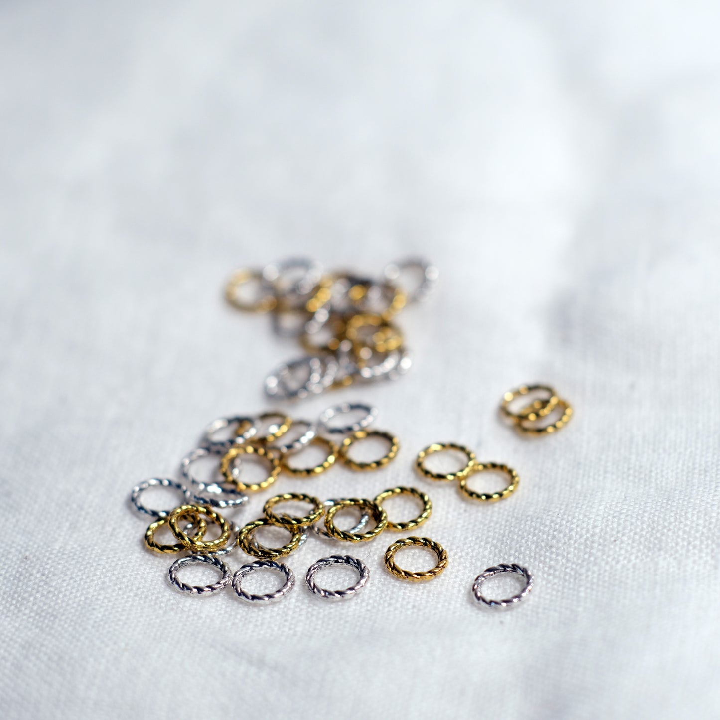 Simple stitchmarkers - pretty rings