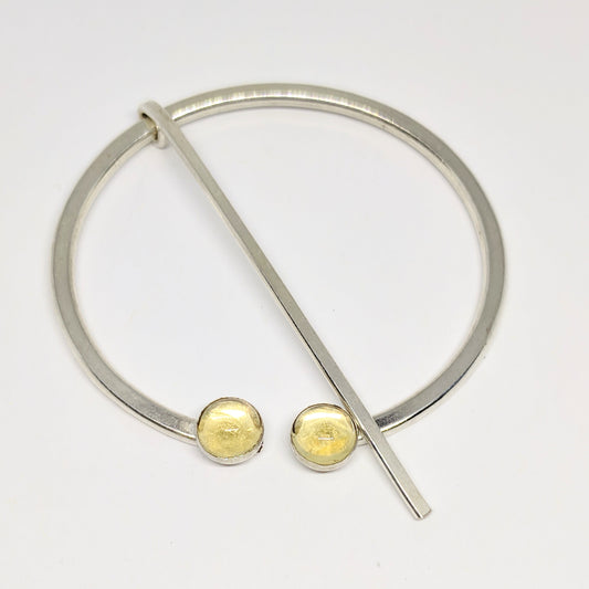 Large citrine penannular pin
