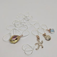 Load image into Gallery viewer, On the beach - stitchmarker set
