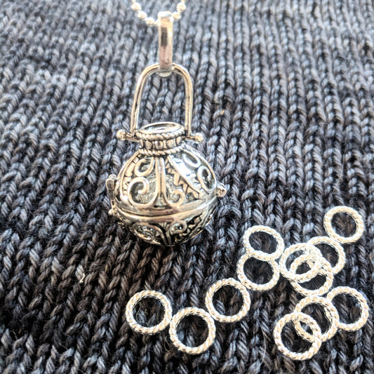 Ornate stitchmarker pendant
