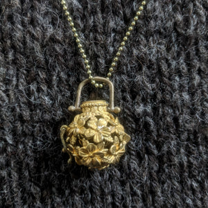 Flowerball stitchmarker pendant