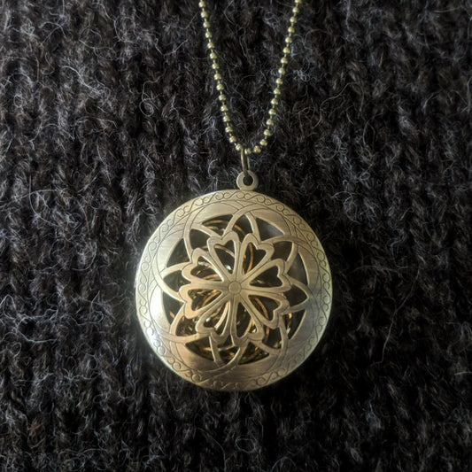 Filigree disk stitchmarker pendant