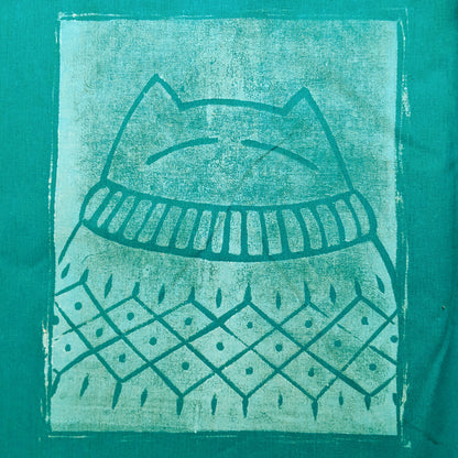 Big bright smug cat sweater sack