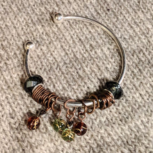 Load image into Gallery viewer, Copper heart stitchmarker bangle - beaded
