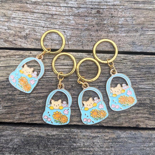 Bagged up cat stitchmarkers