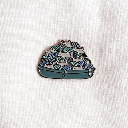 Kittens in the yarn - enamel pin