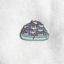 Load image into Gallery viewer, Kittens in the yarn - enamel pin
