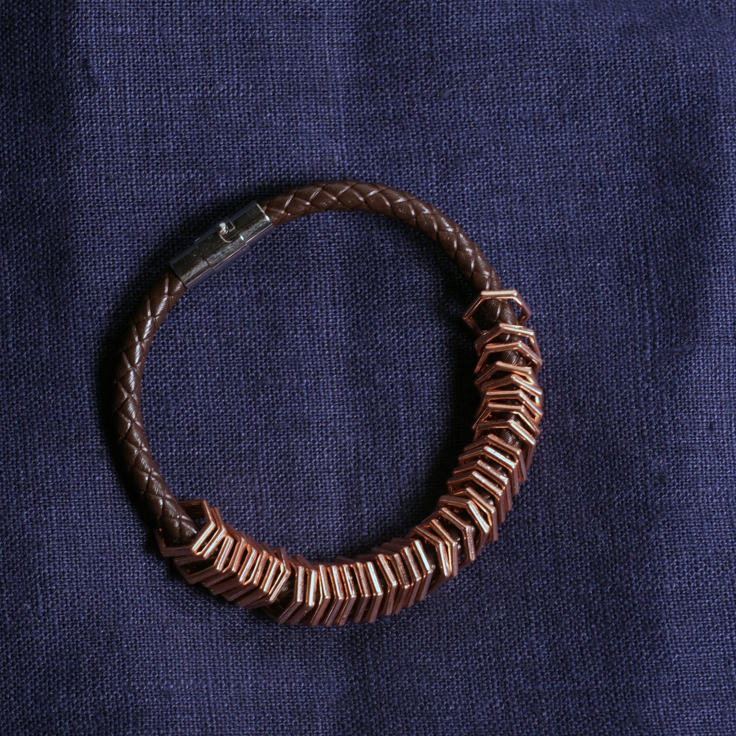 Leather stitchmarker bangle - Simple hexies