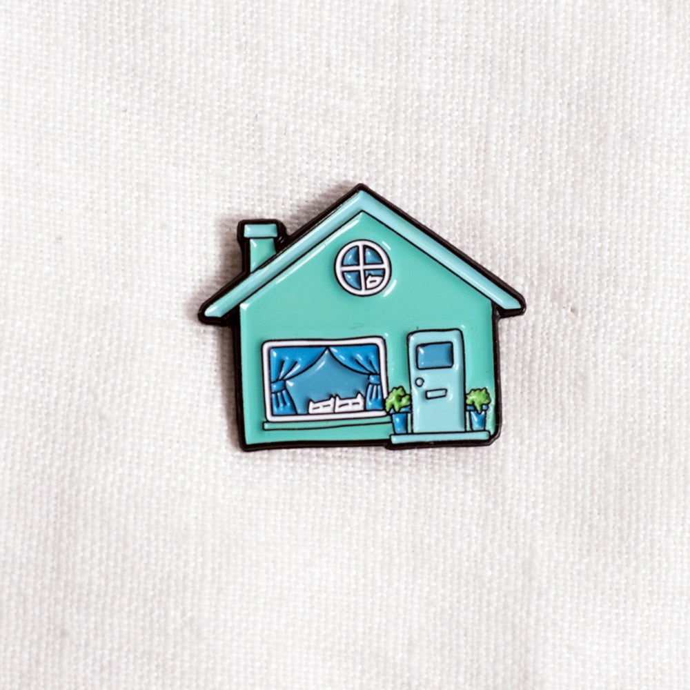 Cats and dogs stay home - enamel pins